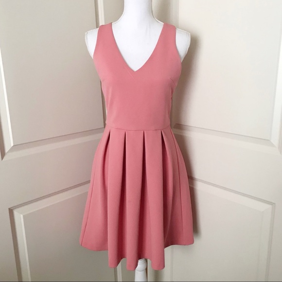 LOFT Dresses & Skirts - 🌷 LOFT Pink Fit and Flare A Line Pleated Dress